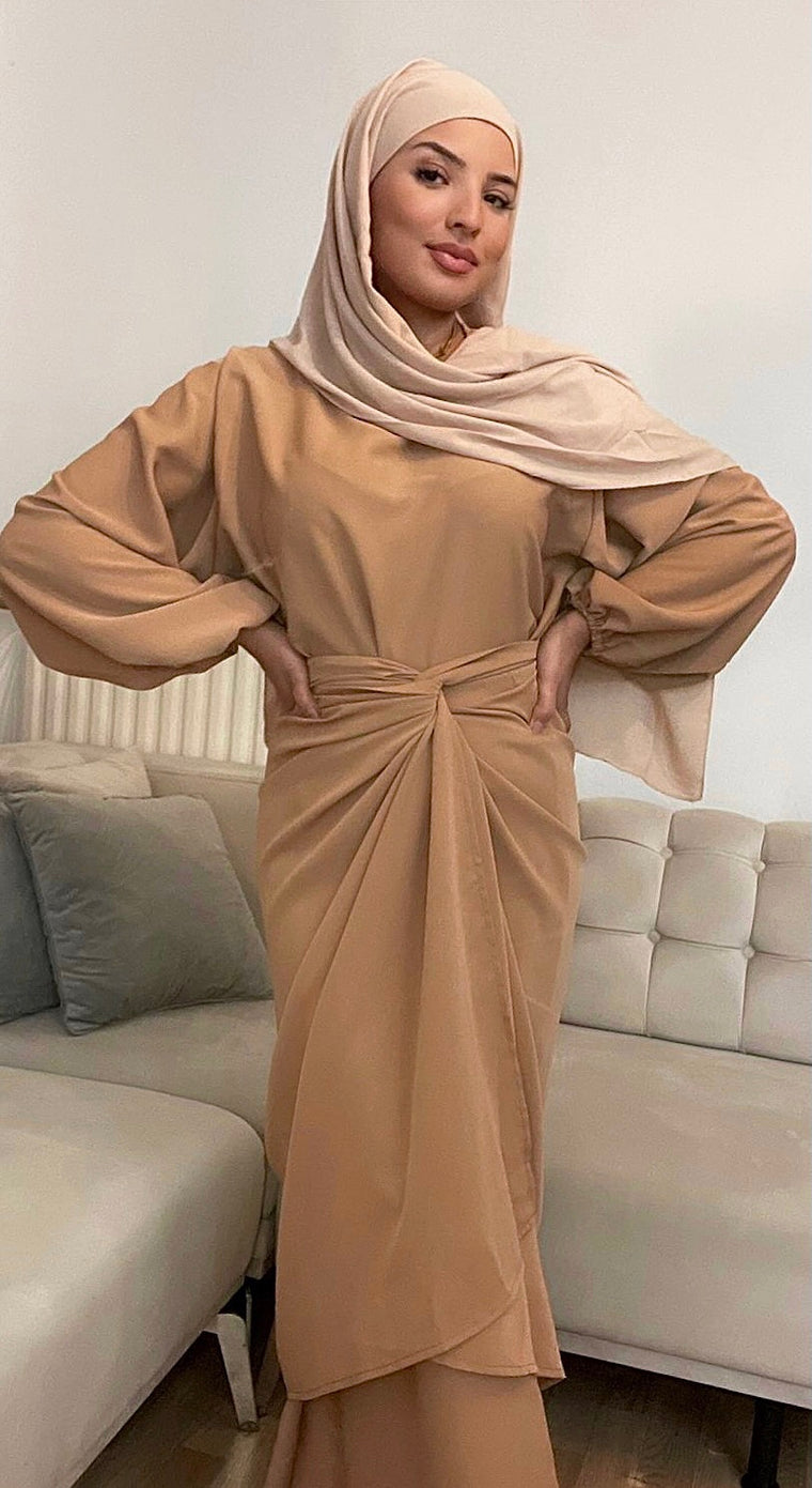 Abaya deux pièces à nouer Camel
